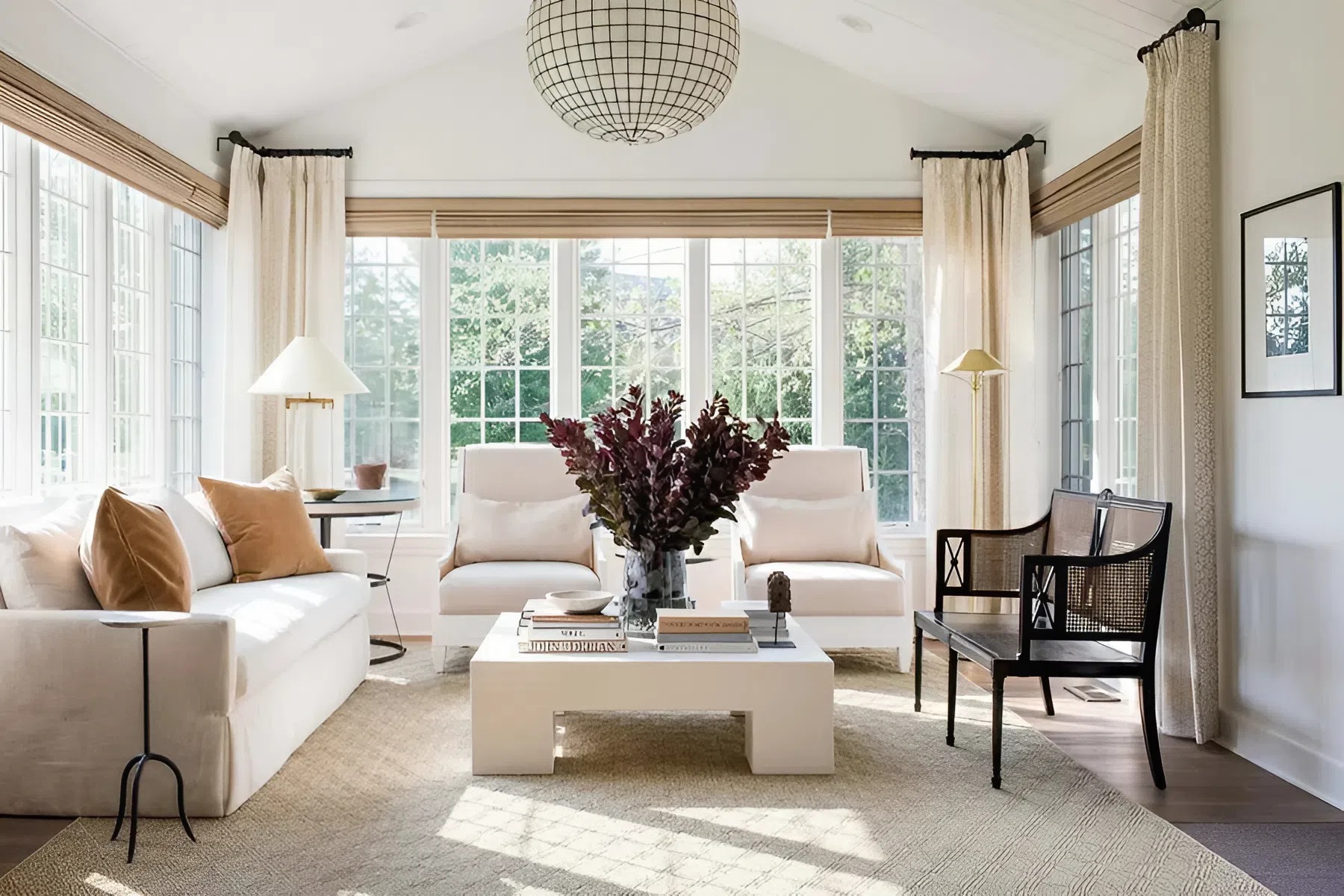 Soft, warm white interior walls and matte finish paint for a balanced, light-aware design by a residential painter in Burlingame, CA